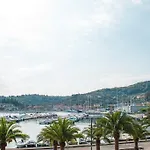 Casadelfino Apartman Le Grazie